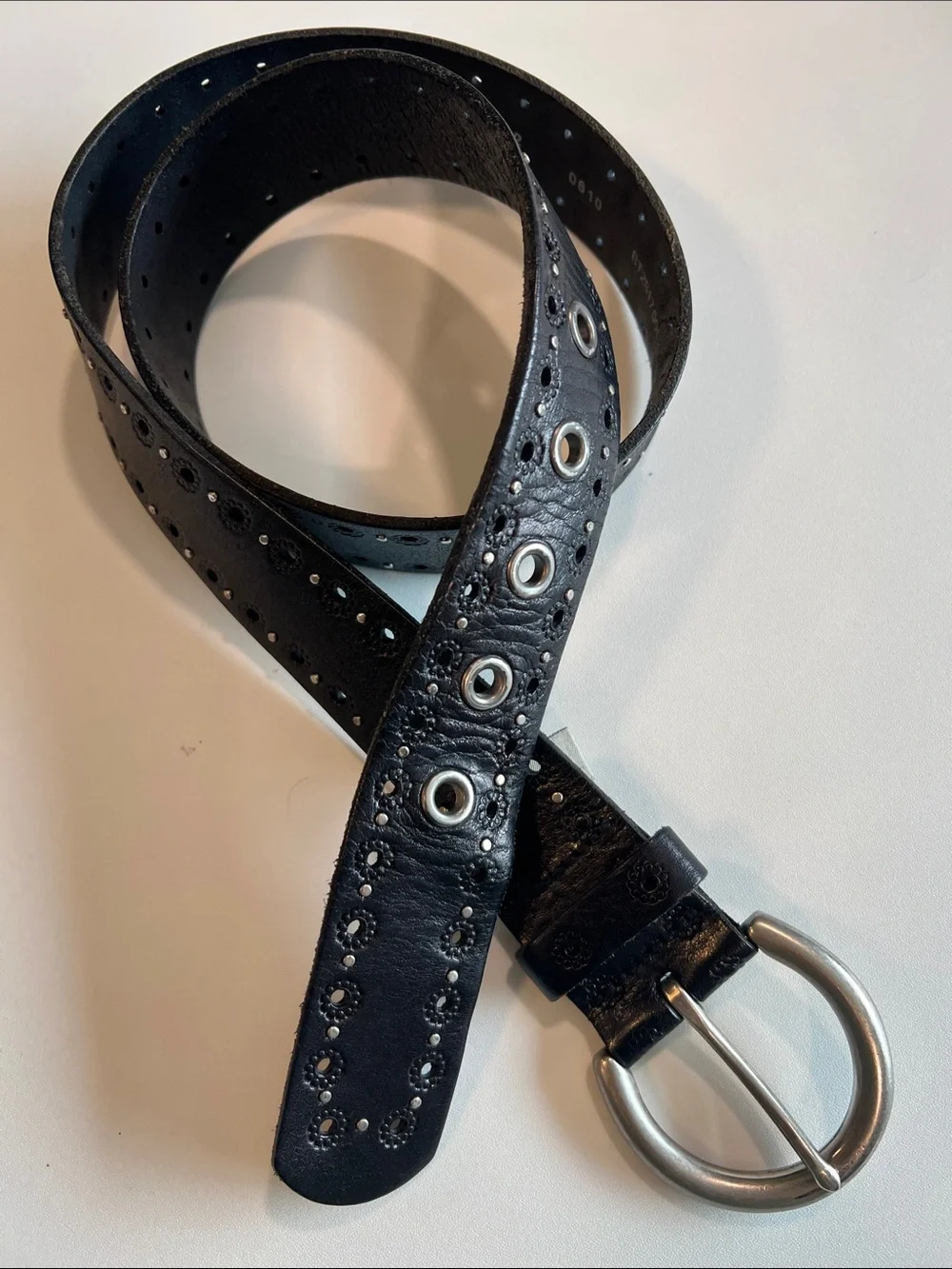 Fossil - M, Daisy Embossed, Black Leather Belt with Silver Stud Accents